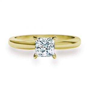 プリンセスカットダイヤモンドの婚約指輪
