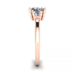 オーバル ダイヤモンド サイド バゲット ローズゴールド リング - 写真 2